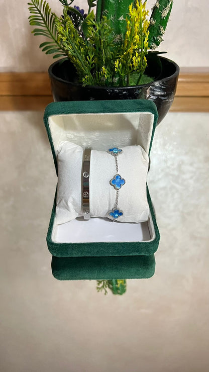 Ensemble Cartier, bracelet Van Cleef